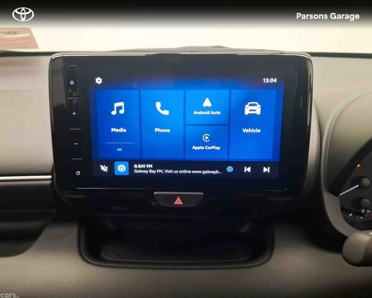 Toyota Yaris Hatchback, Petrol, 2024, Green