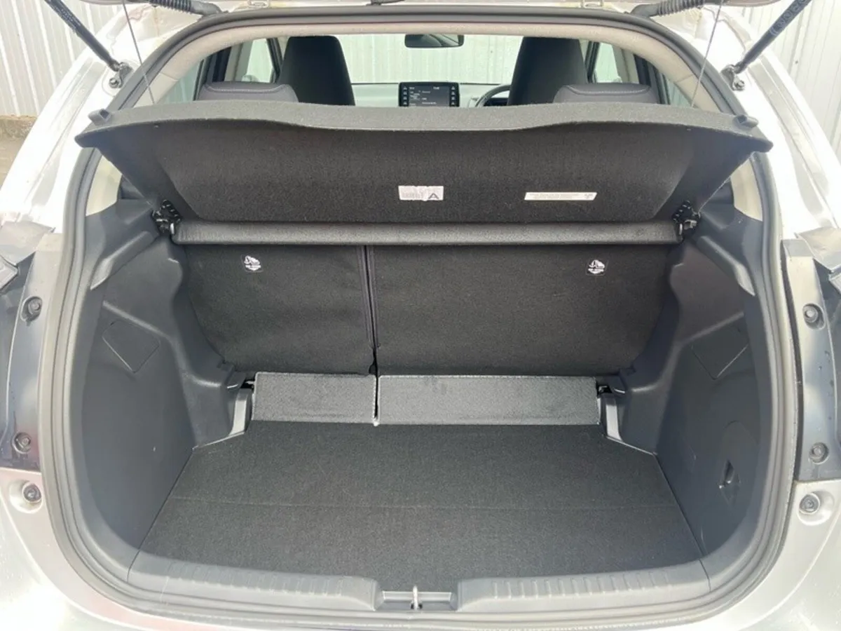 Toyota Yaris Hatchback, Petrol, 2023, Grey