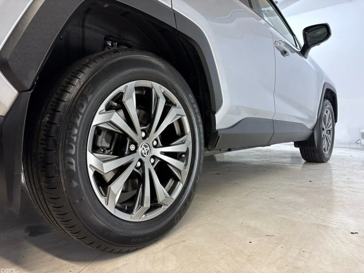Toyota RAV4 SUV, Petrol Hybrid, 2024, Silver