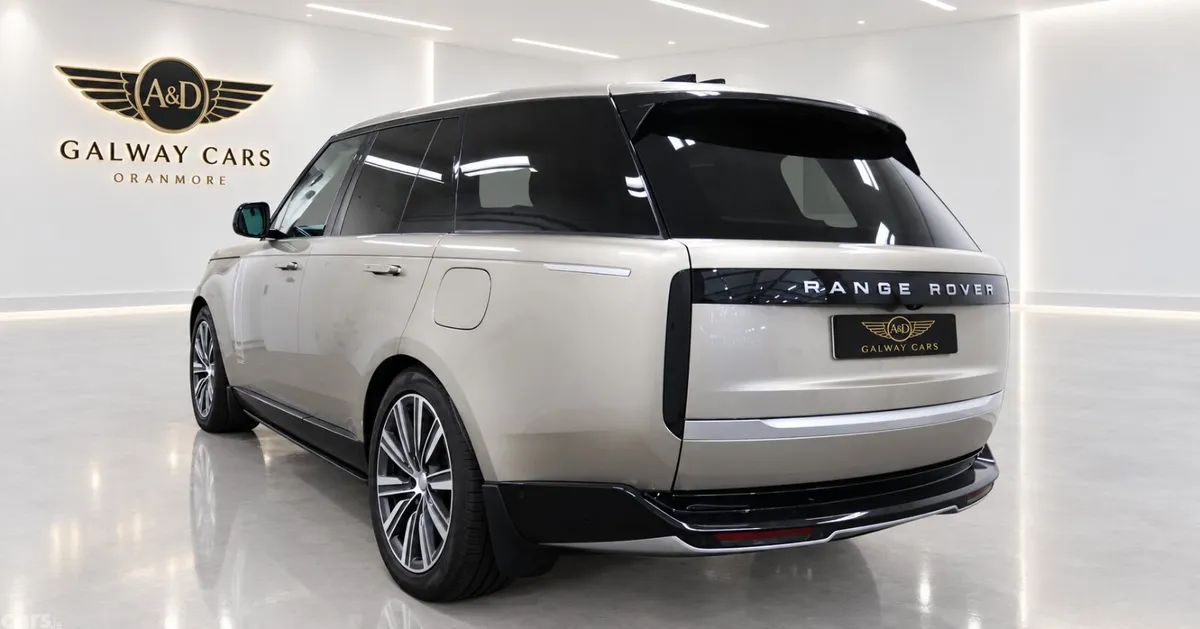 Land Rover Range Rover SUV, Petrol Hybrid, 2024, Gold