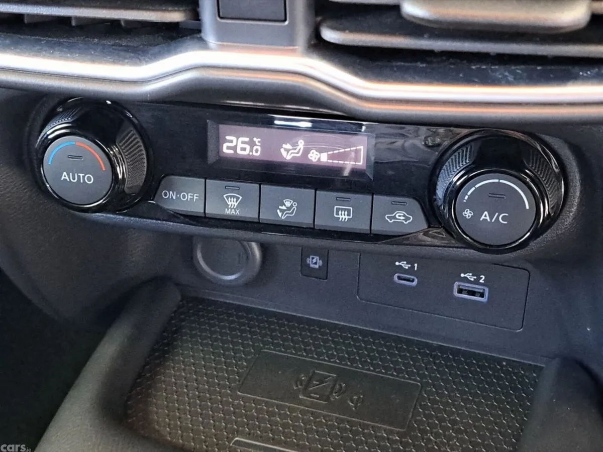 Nissan Juke SUV, Petrol, 2025, Blue