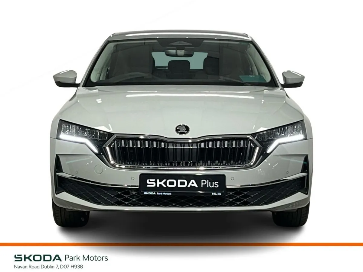 Skoda Octavia Saloon, Petrol, 2026, Grey