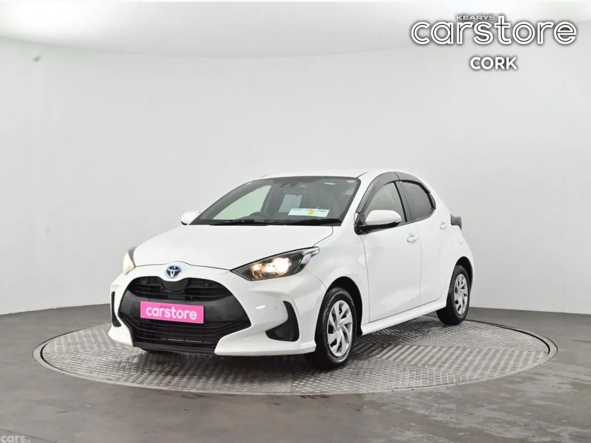 Toyota Yaris Hatchback, Petrol Hybrid, 2021, White