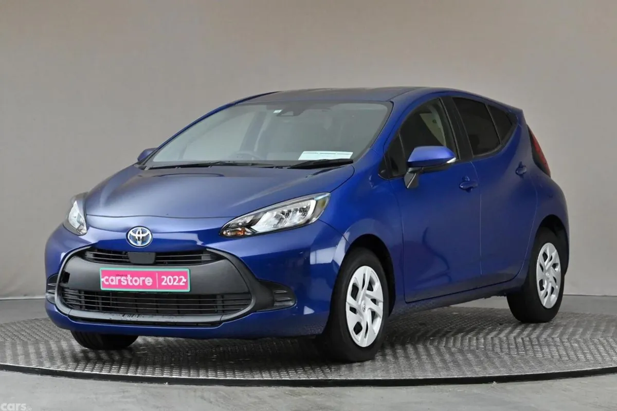 Toyota Aqua Hatchback, Petrol Hybrid, 2022, Blue