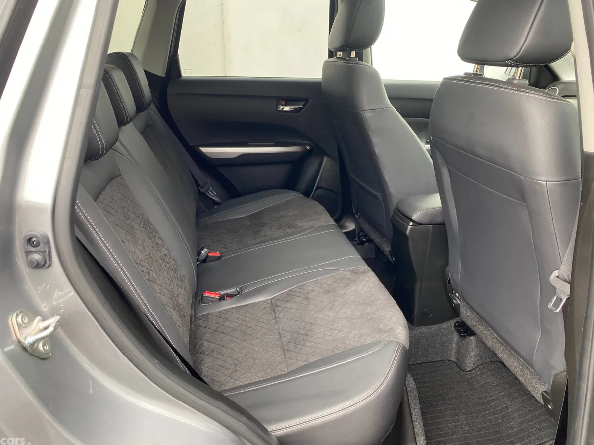 Suzuki Vitara SUV, Petrol, 2023, Grey
