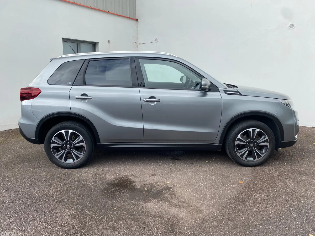 Suzuki Vitara SUV, Petrol, 2023, Grey