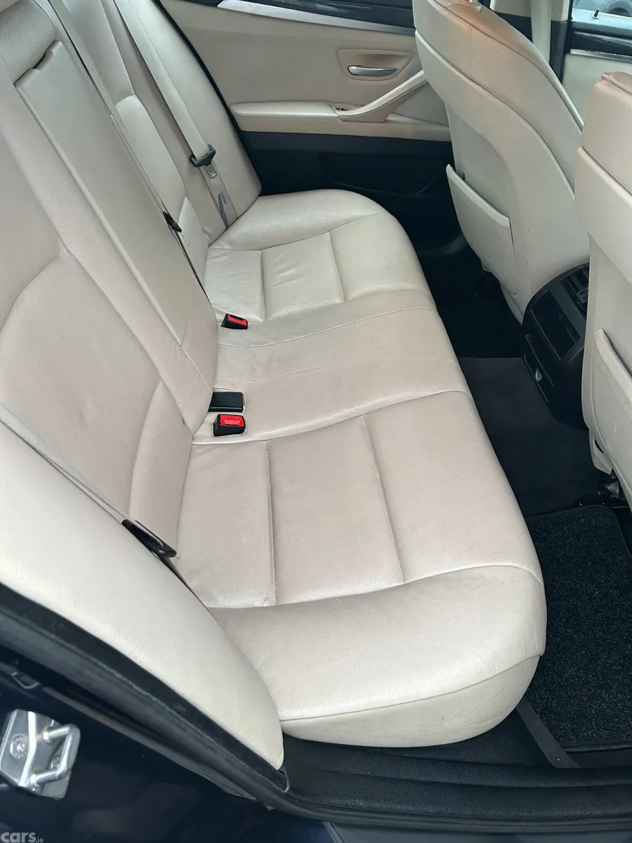 BMW 5-Series Saloon, Diesel, 2010, Blue