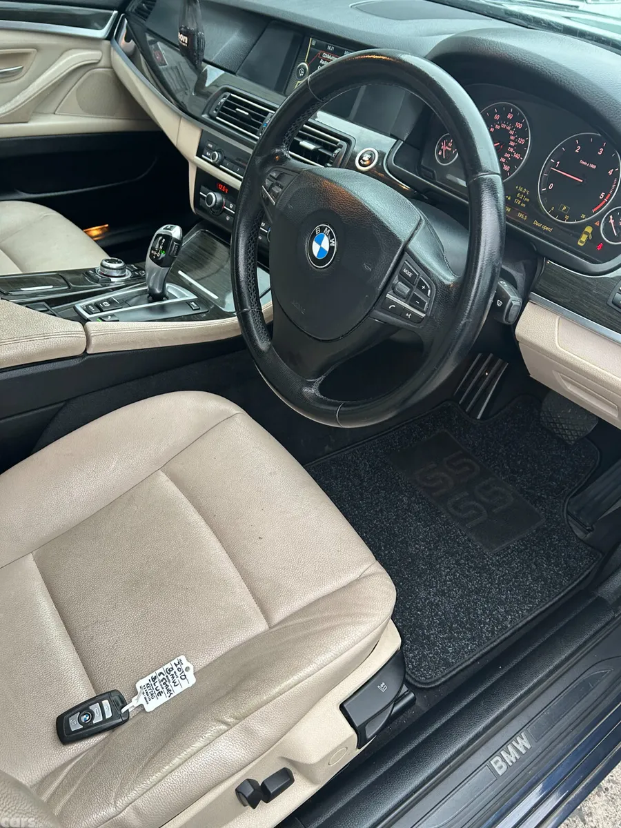 BMW 5-Series Saloon, Diesel, 2010, Blue