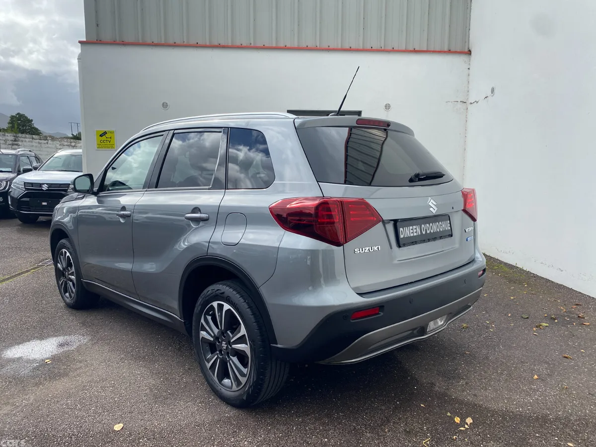 Suzuki Vitara SUV, Petrol, 2023, Grey