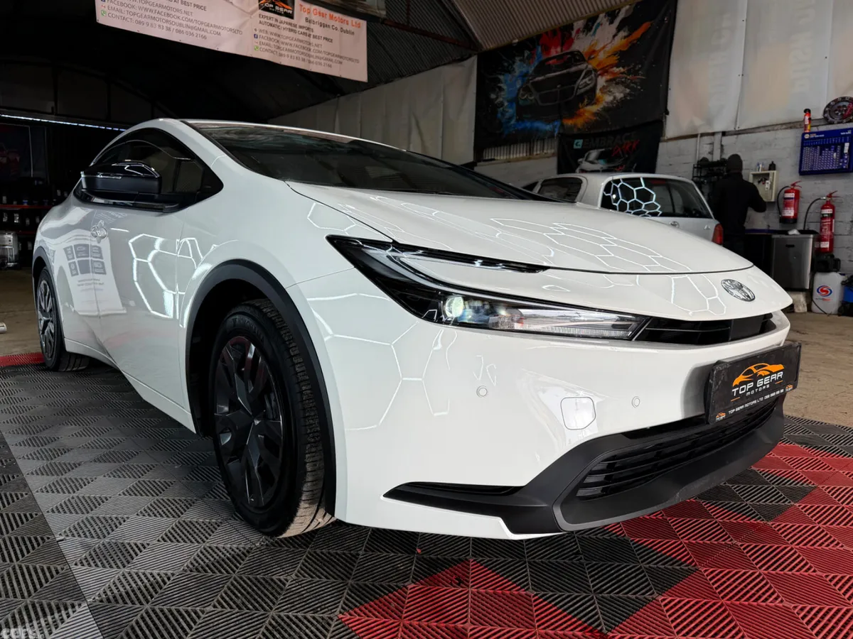 Toyota Prius Saloon, Petrol Hybrid, 2024, White