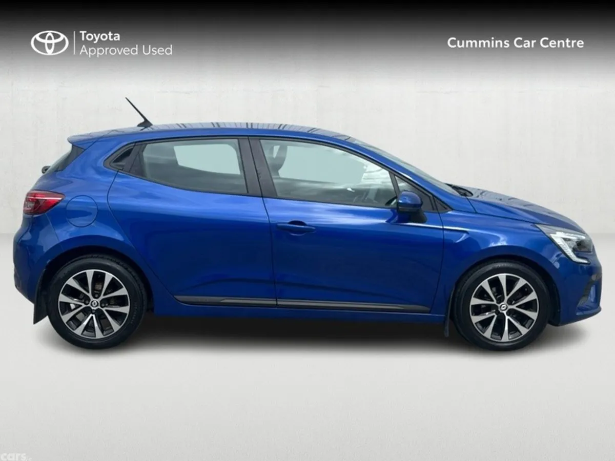 Renault Clio Hatchback, Petrol, 2022, Blue
