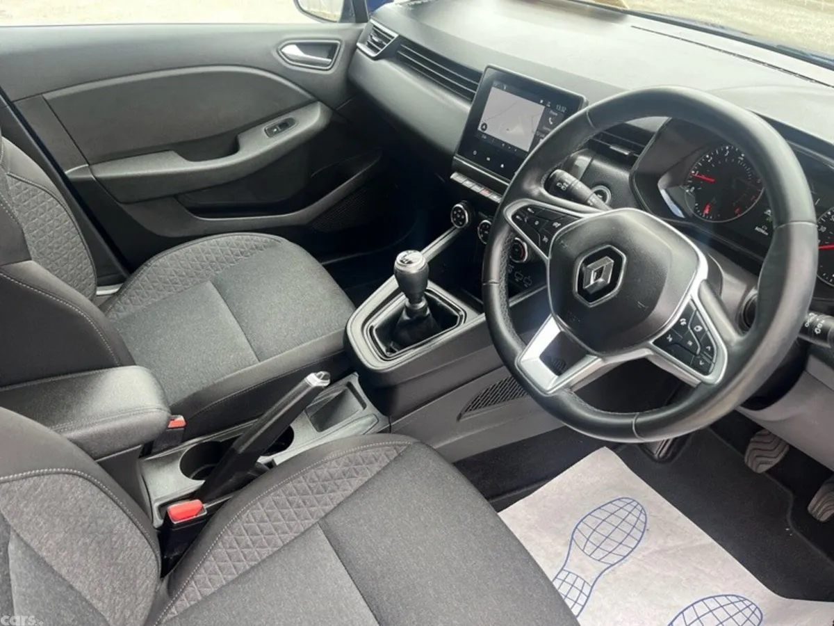 Renault Clio Hatchback, Petrol, 2022, Blue