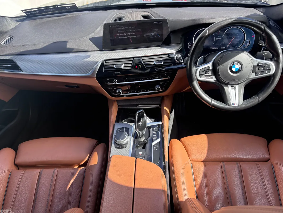 BMW 5-Series Saloon, Petrol Plug-in Hybrid, 2018, Black