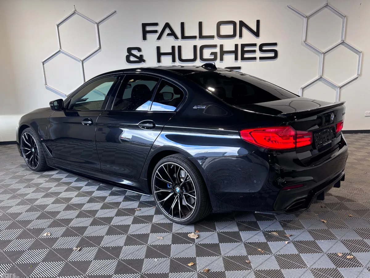 BMW 5-Series Saloon, Petrol Plug-in Hybrid, 2018, Black