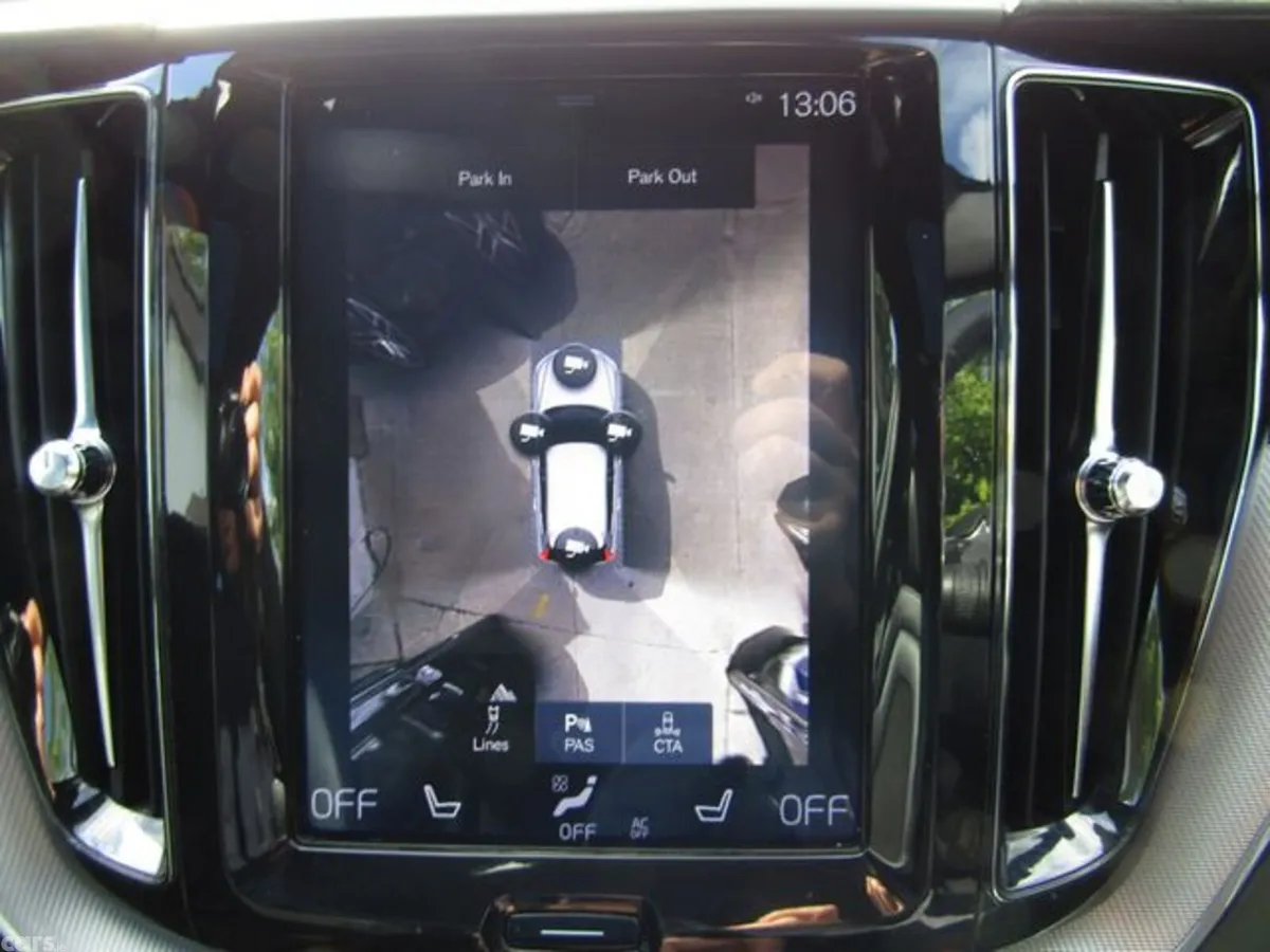 Volvo XC60 Estate, Petrol Plug-in Hybrid, 2018, White