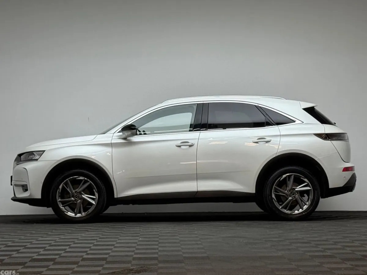 DS Automobiles DS 7 SUV, Petrol, 2022, White