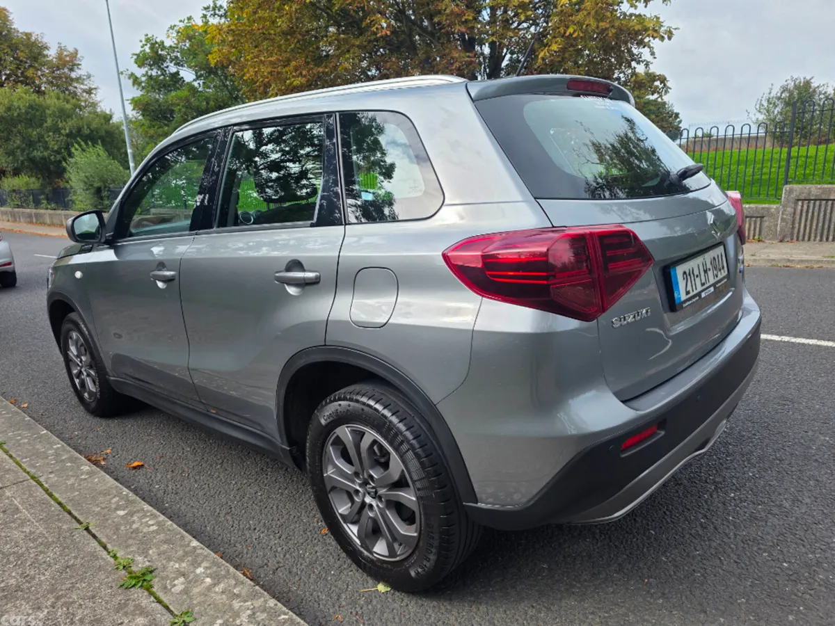 Suzuki Vitara Hatchback, Petrol, 2021, Grey