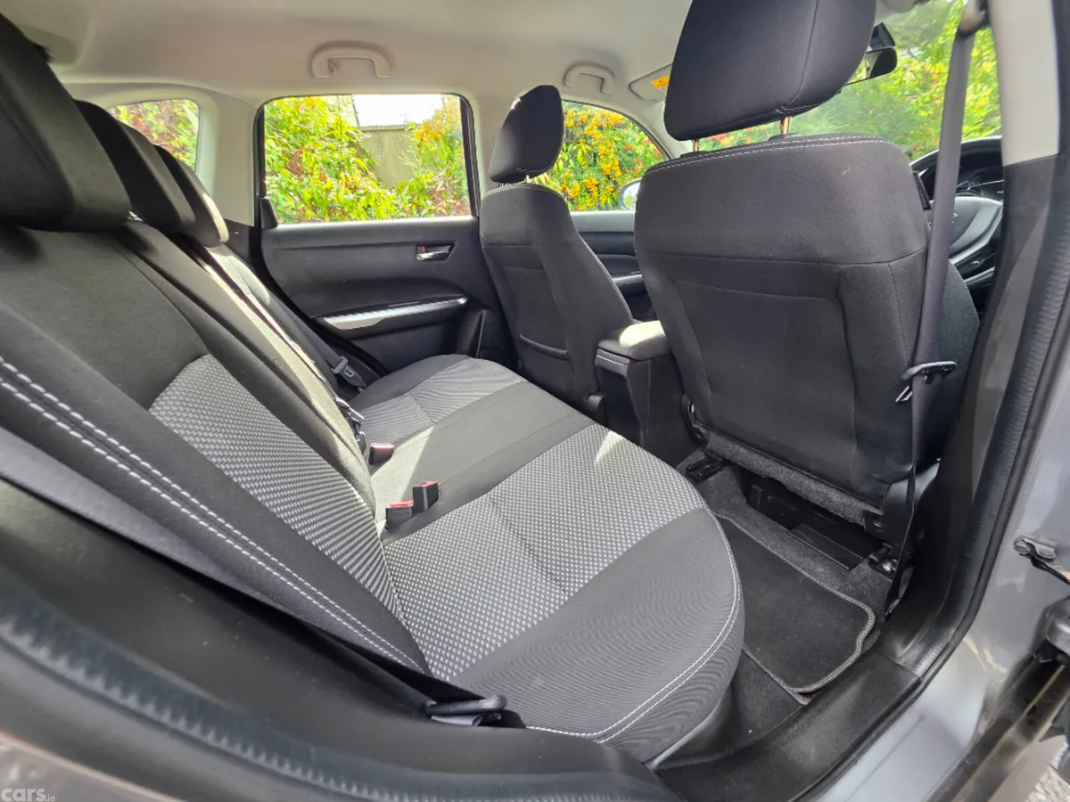 Suzuki Vitara Hatchback, Petrol, 2021, Grey