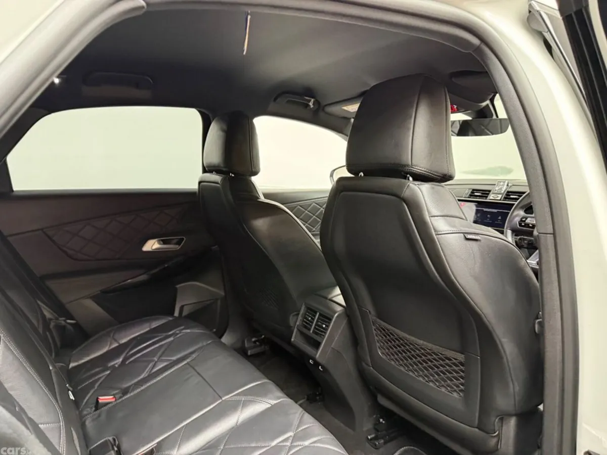 DS Automobiles DS 7 SUV, Petrol, 2022, White
