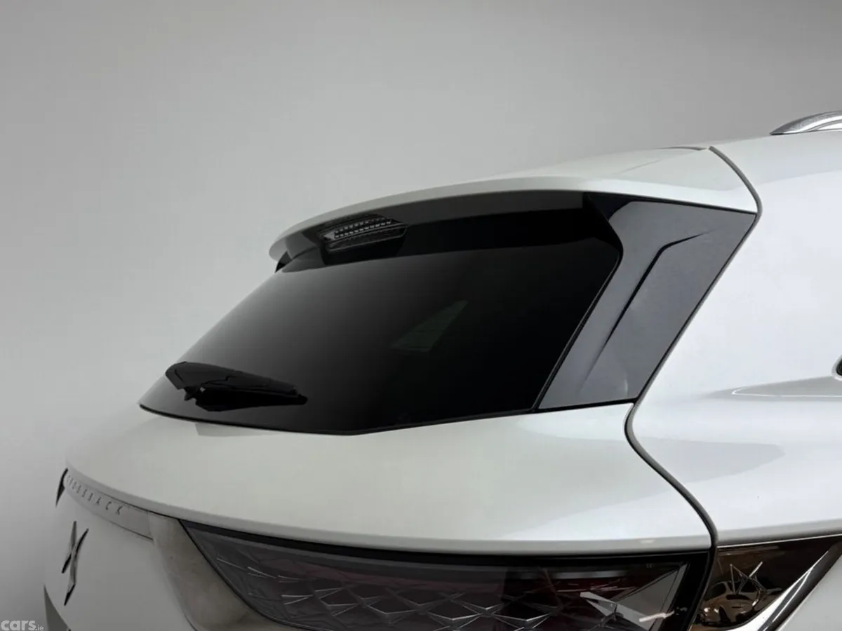 DS Automobiles DS 7 SUV, Petrol, 2022, White