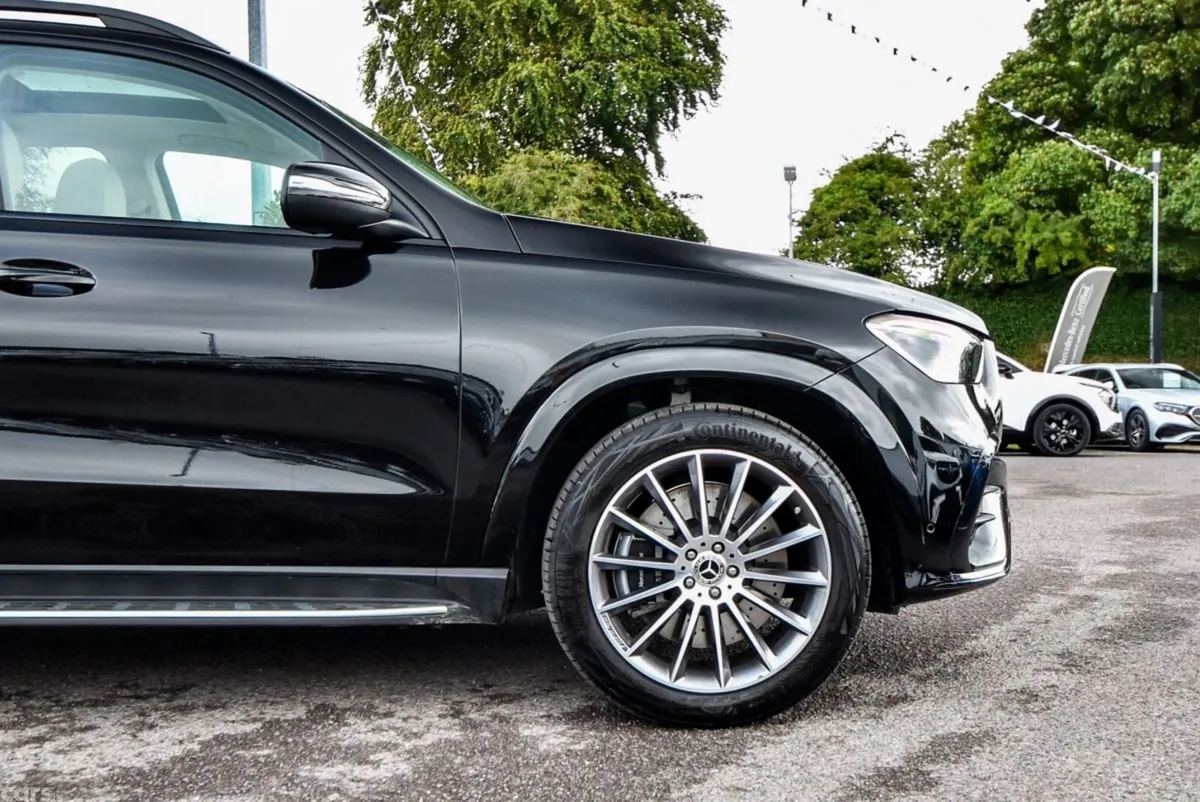 Mercedes-Benz GLE SUV, Diesel Plug-in Hybrid, 2026, Black