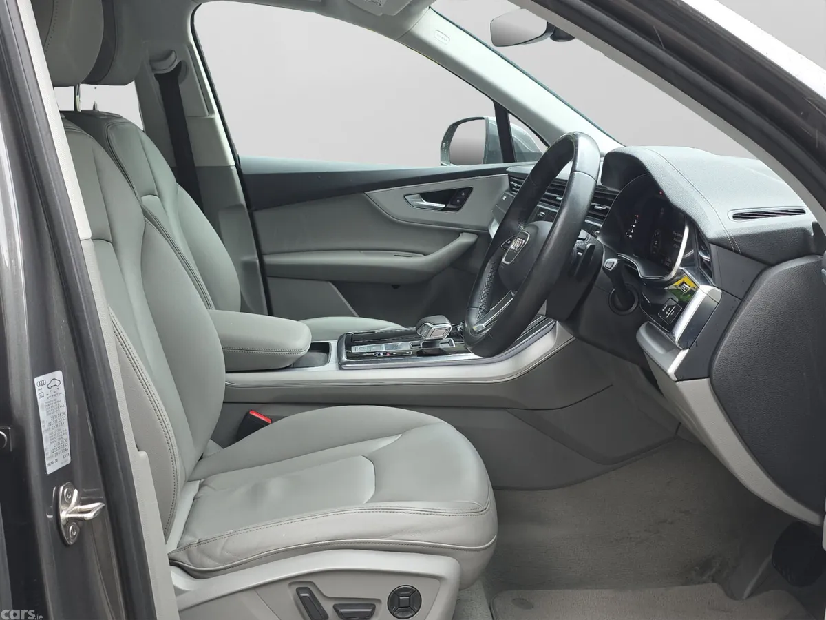 Audi Q7 SUV, Diesel, 2023, Grey