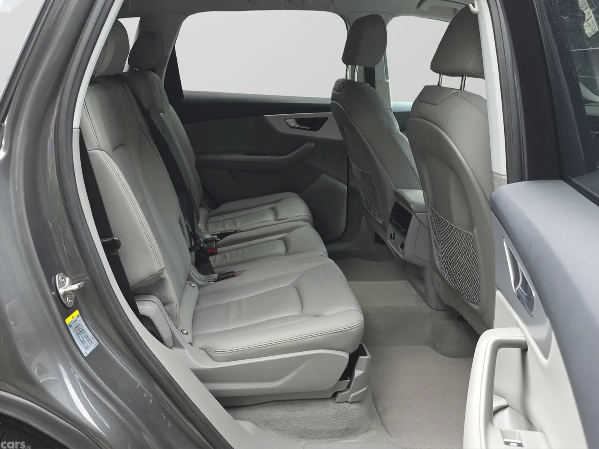 Audi Q7 SUV, Diesel, 2023, Grey