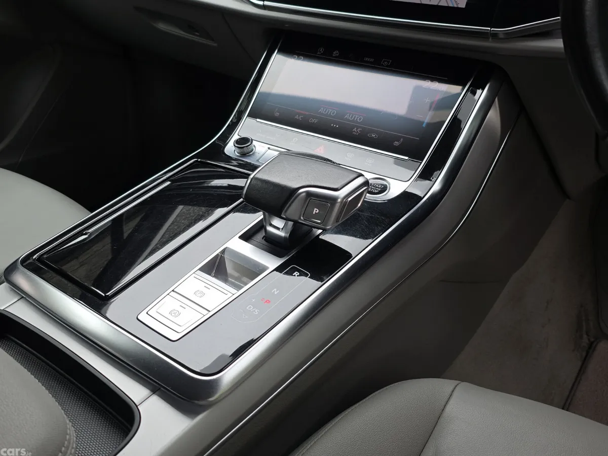 Audi Q7 SUV, Diesel, 2023, Grey