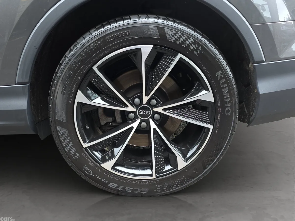 Audi Q7 SUV, Diesel, 2023, Grey