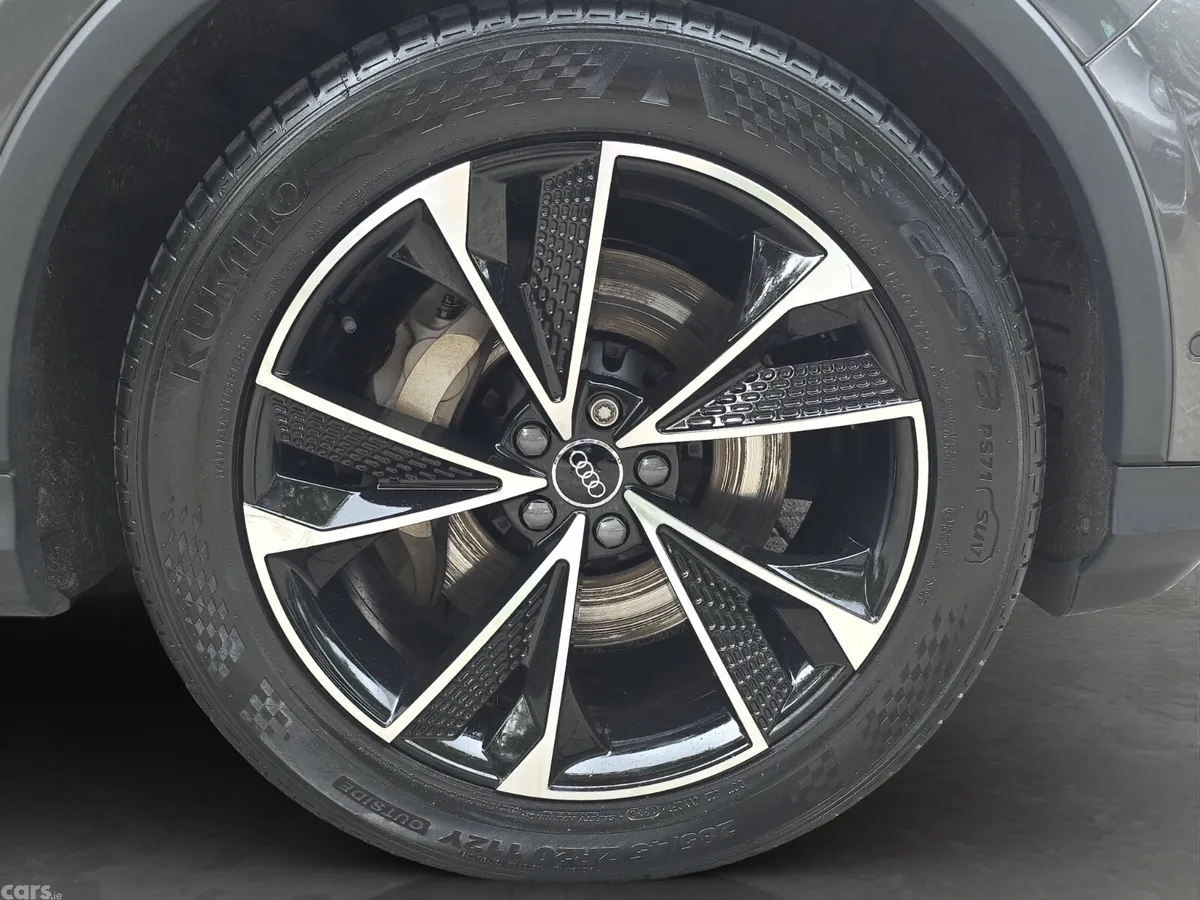 Audi Q7 SUV, Diesel, 2023, Grey