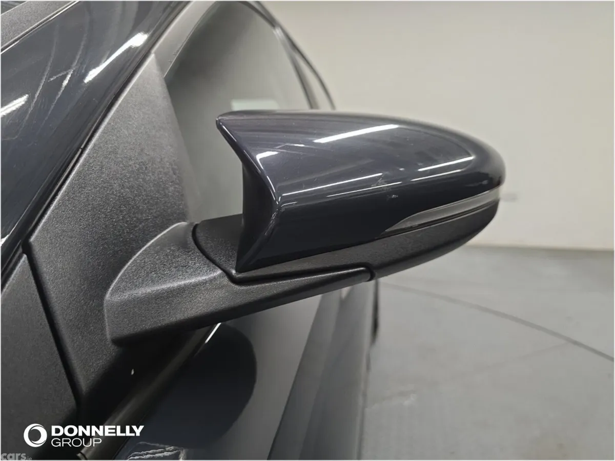 Hyundai i20 Hatchback, Petrol, 2023, Grey