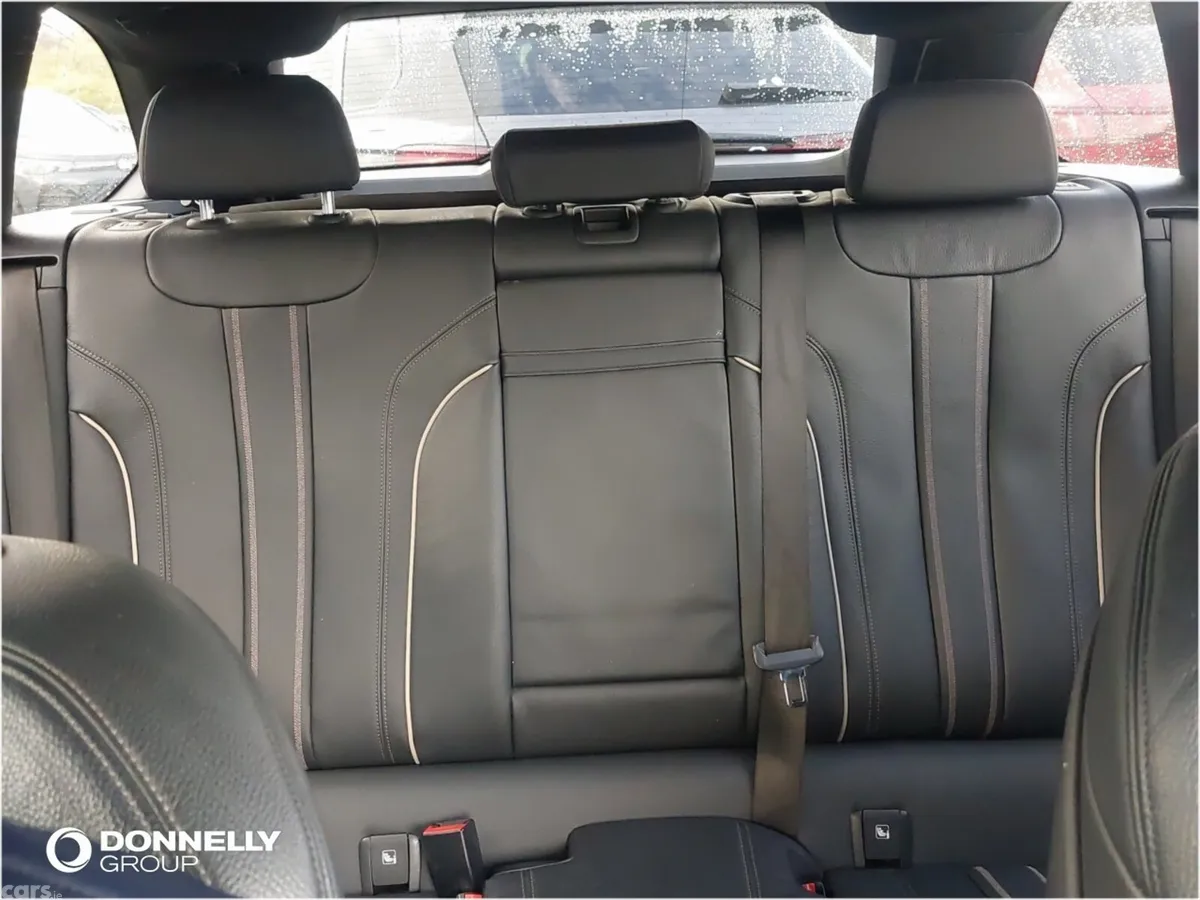BMW 5-Series Estate, Petrol Hybrid, 2022, Black