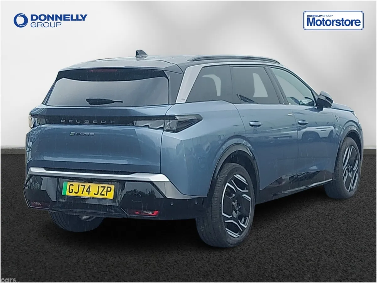 Peugeot 5008 SUV, Electric, 2024, Blue