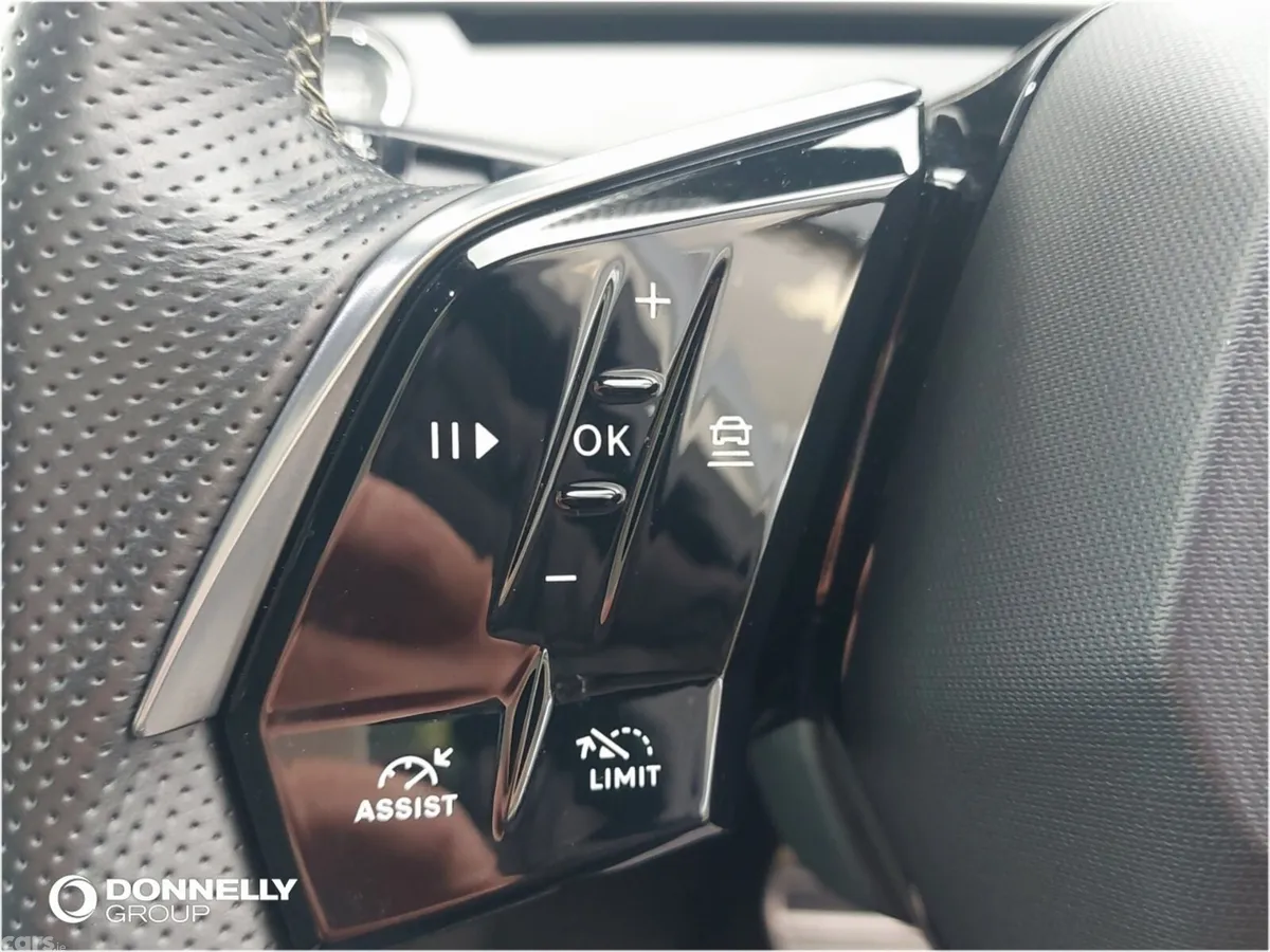 Peugeot 5008 SUV, Electric, 2024, Blue