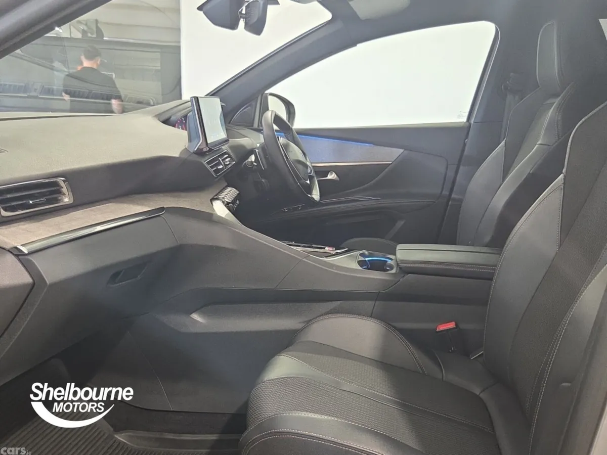 Peugeot 5008 Estate, Diesel, 2023, Grey