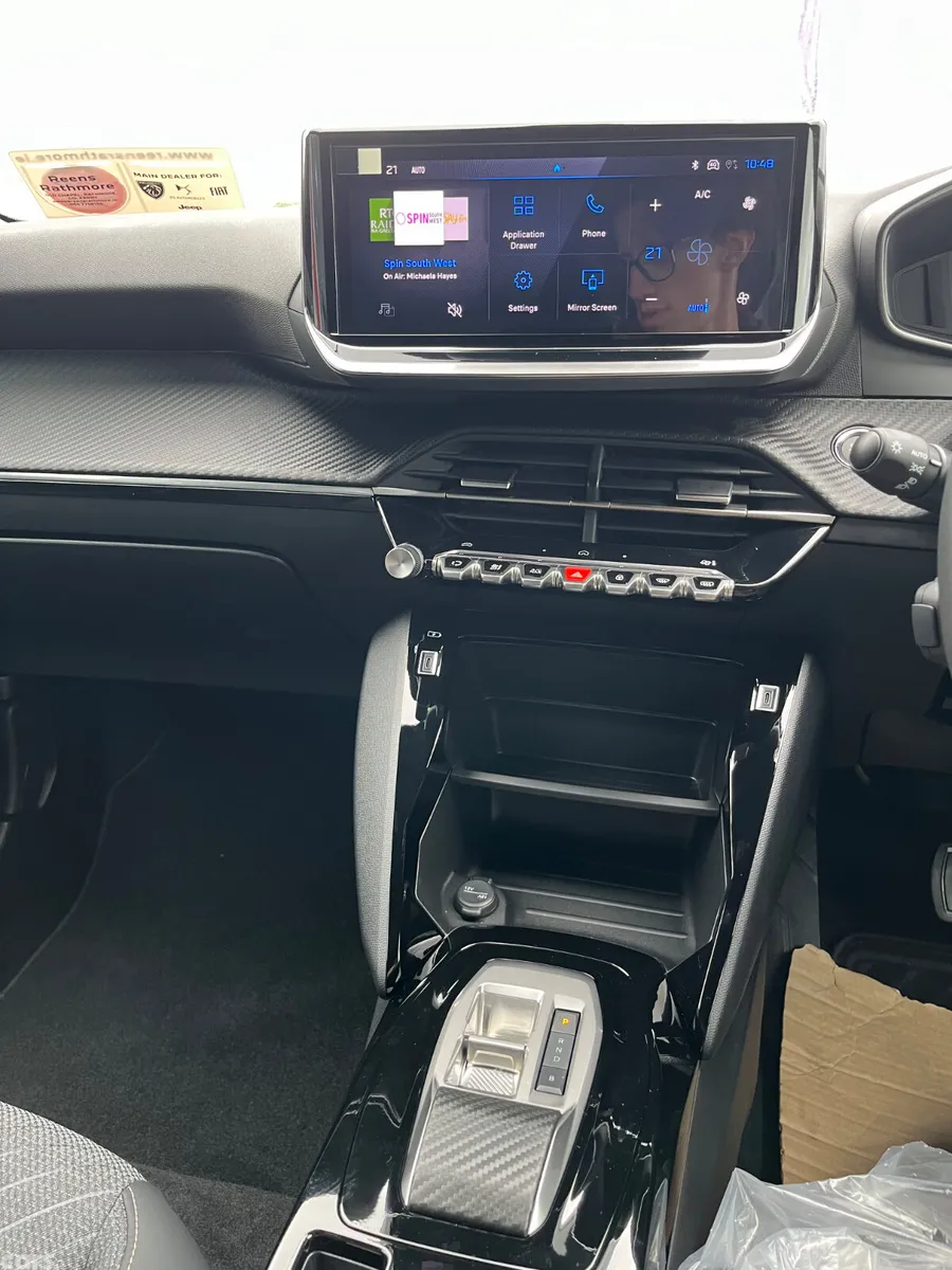 Peugeot 2008 MPV, Electric, 2026, Grey