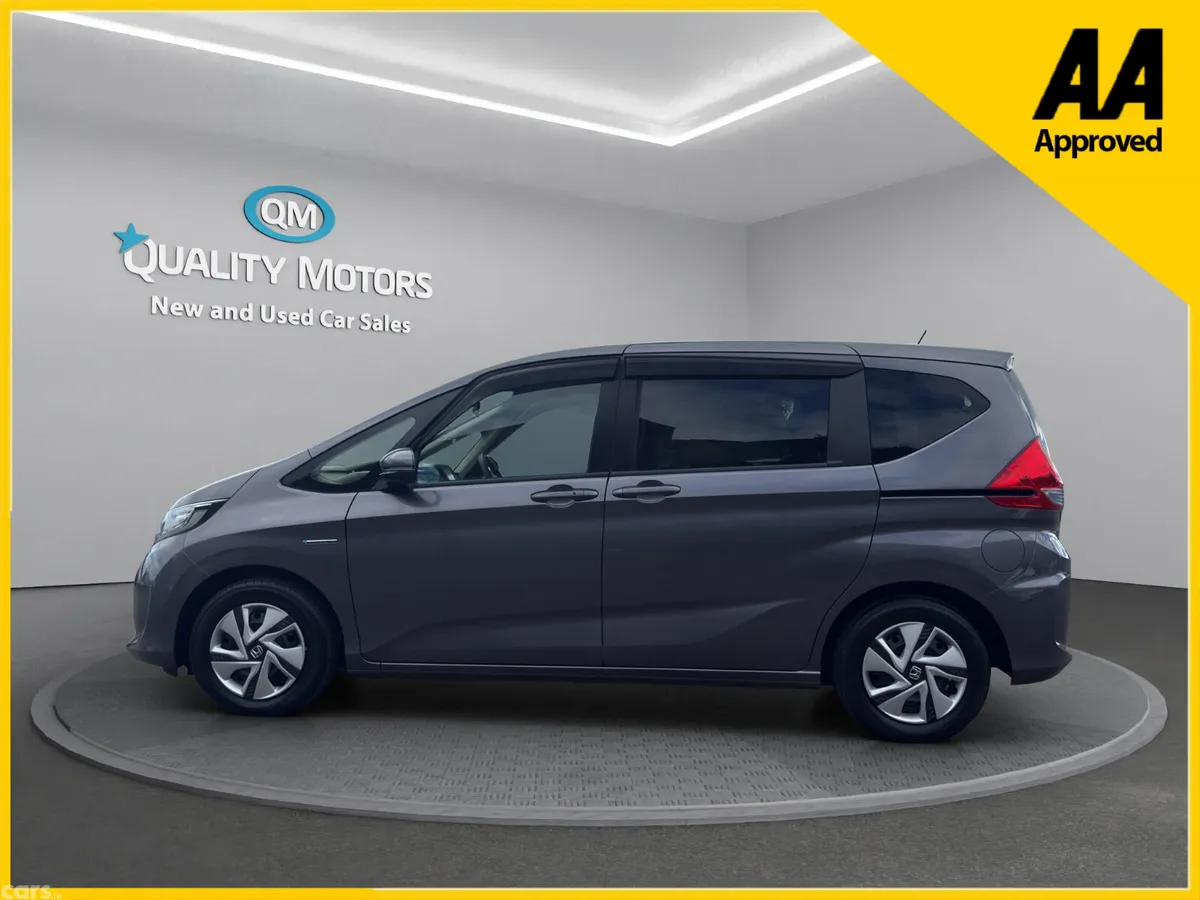 Honda Freed MPV, Petrol Hybrid, 2017, Grey