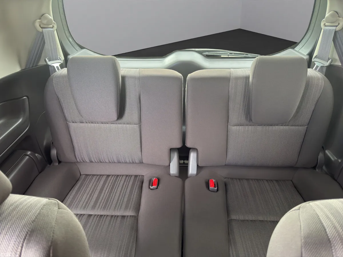Honda Freed MPV, Petrol Hybrid, 2017, Grey