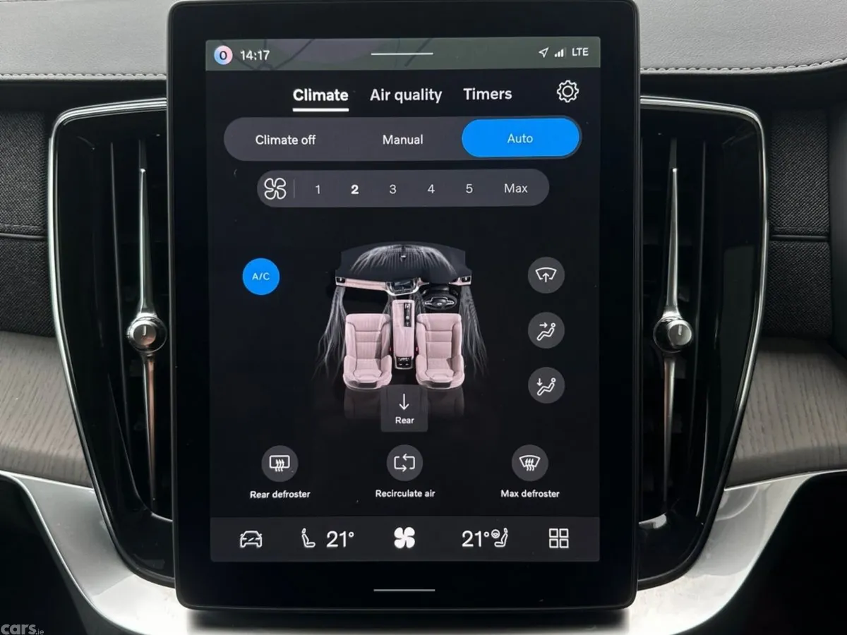 Volvo XC90 SUV, Petrol Plug-in Hybrid, 2025, Silver