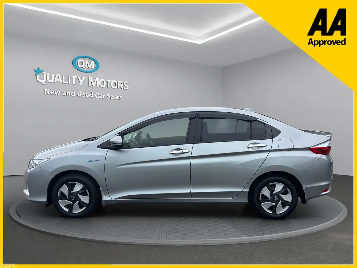 Honda Grace Saloon, Petrol Hybrid, 2016, Silver