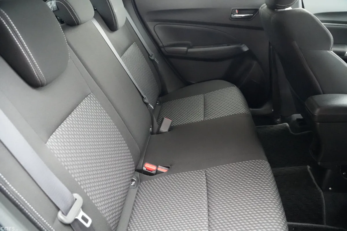 Suzuki Swift Hatchback, Petrol, 2019, Black