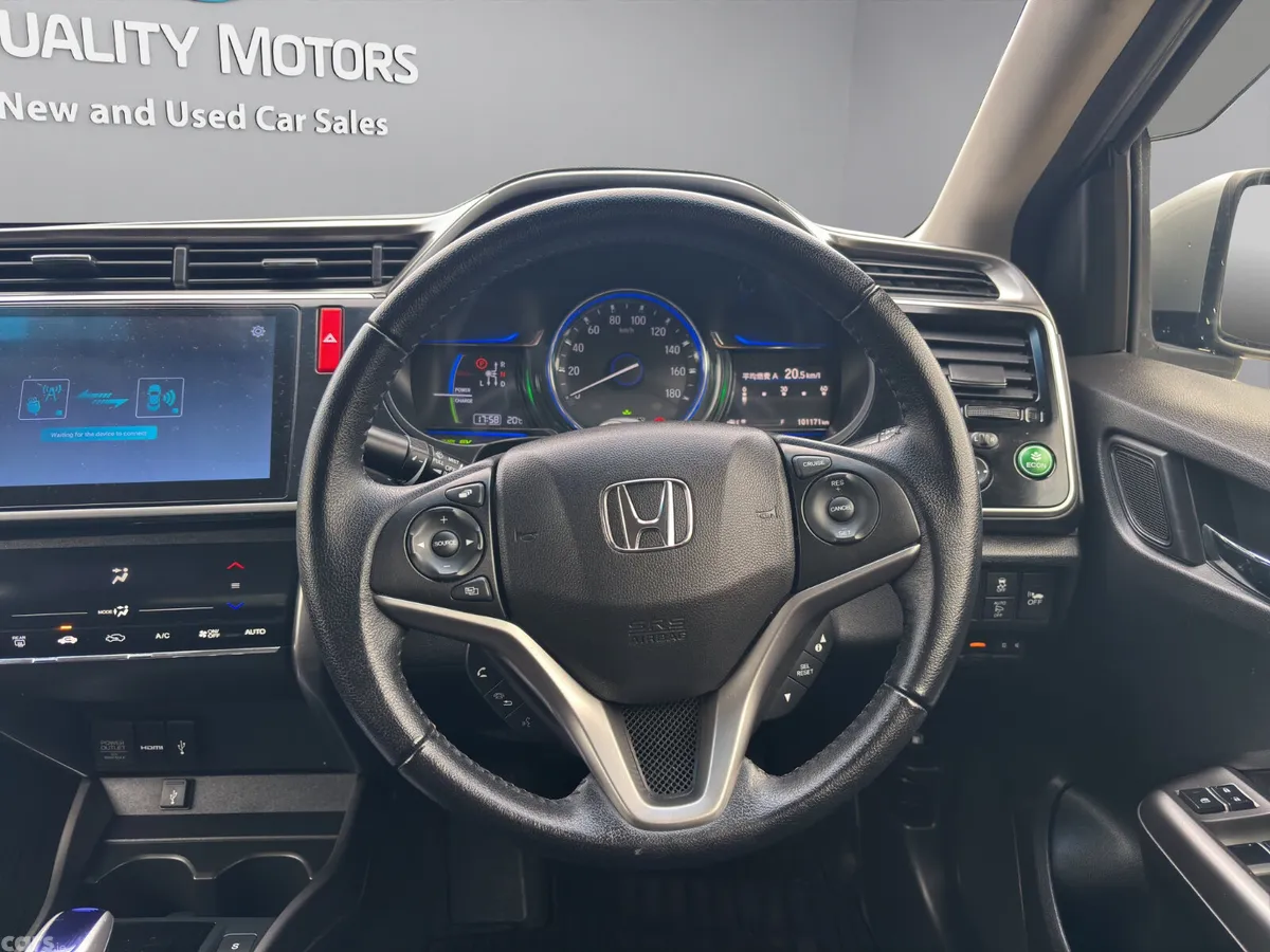 Honda Grace Saloon, Petrol Hybrid, 2016, Silver