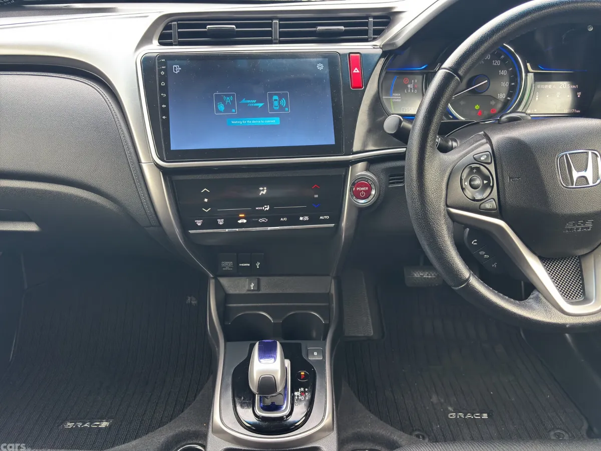 Honda Grace Saloon, Petrol Hybrid, 2016, Silver