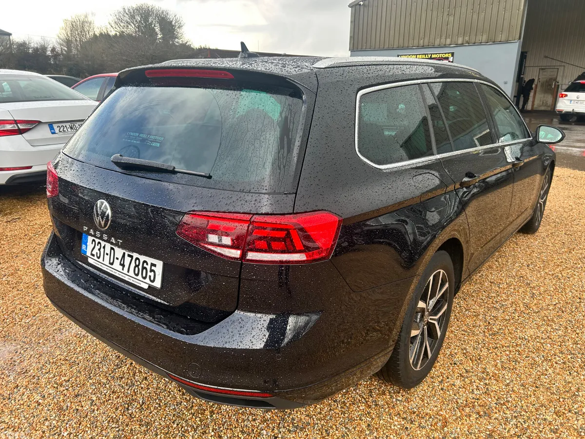 Volkswagen Passat Estate, Diesel, 2023, Black