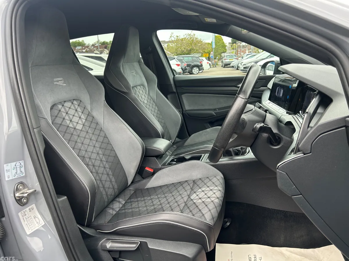 Volkswagen Golf Hatchback, Petrol, 2022, Grey