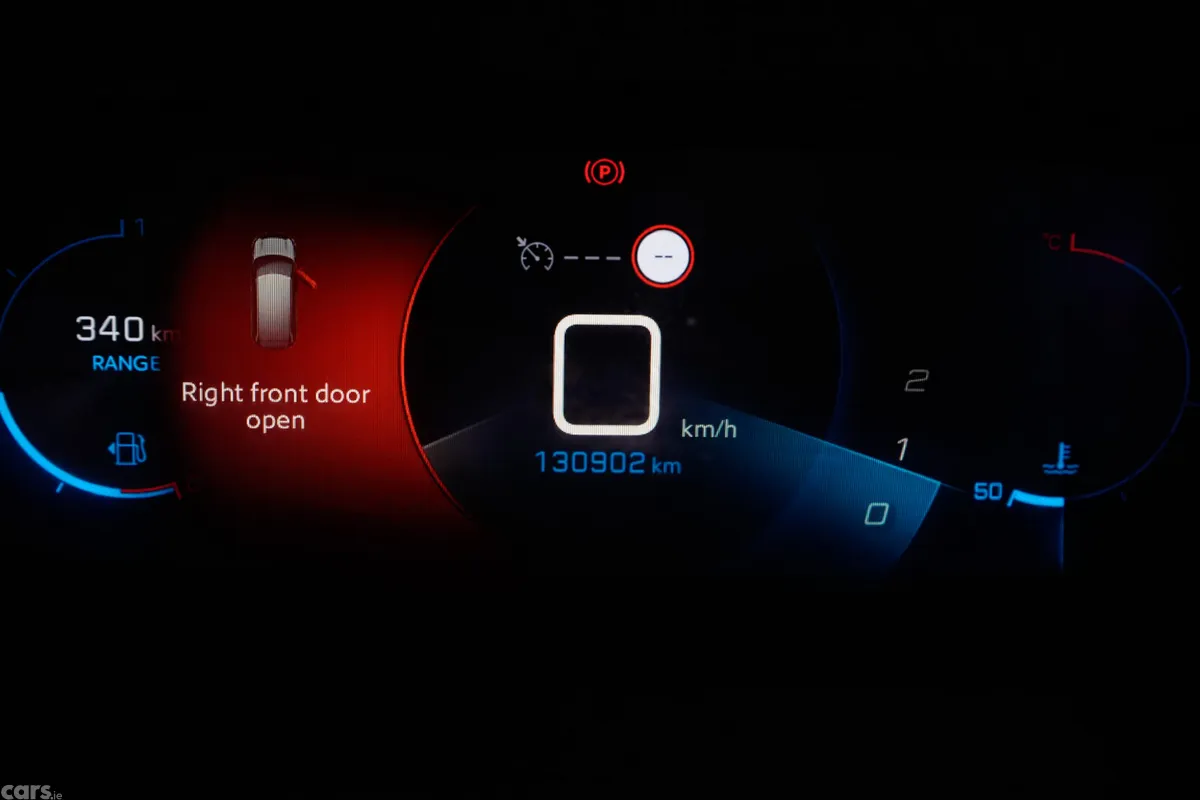 Peugeot 2008 MPV, Diesel, 2021, Black