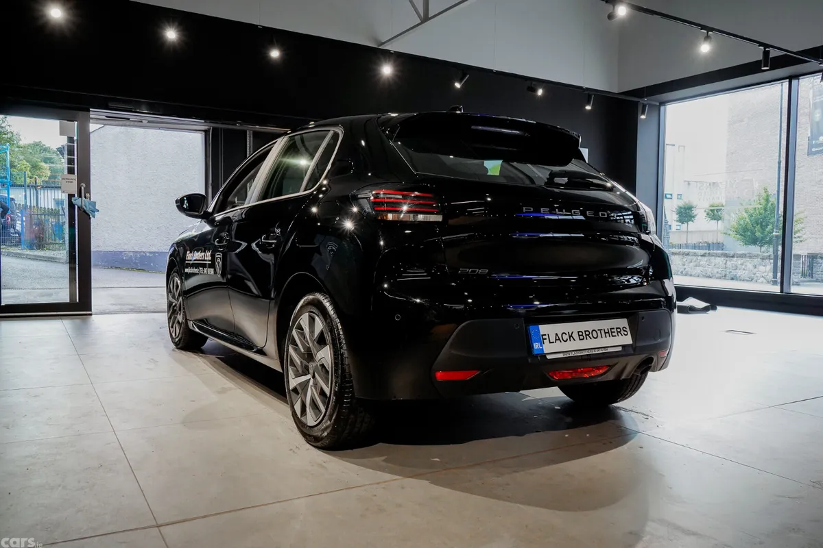Peugeot 208 Hatchback, Petrol, 2026, Black