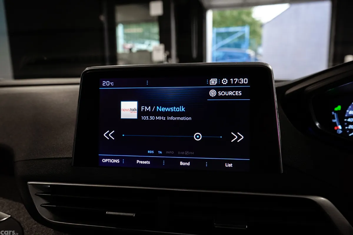 Peugeot 3008 Hatchback, Diesel, 2018, Black