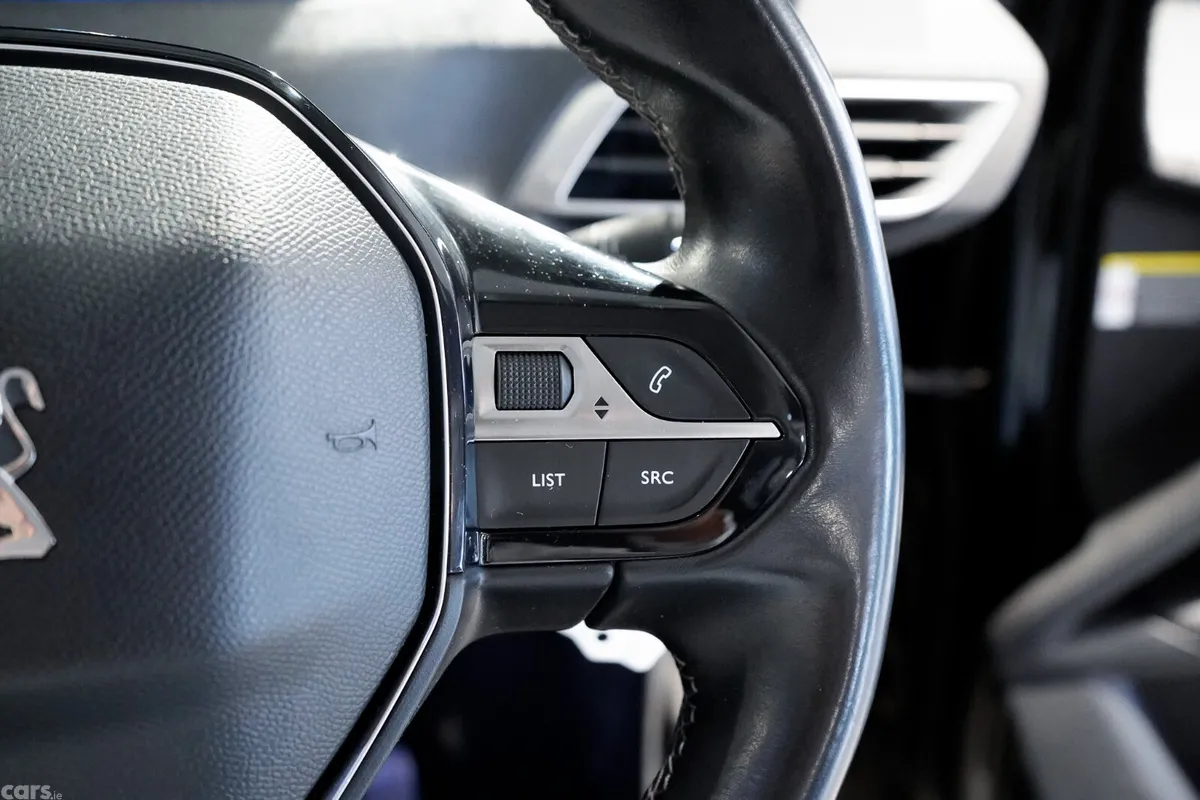 Peugeot 3008 Hatchback, Diesel, 2018, Black