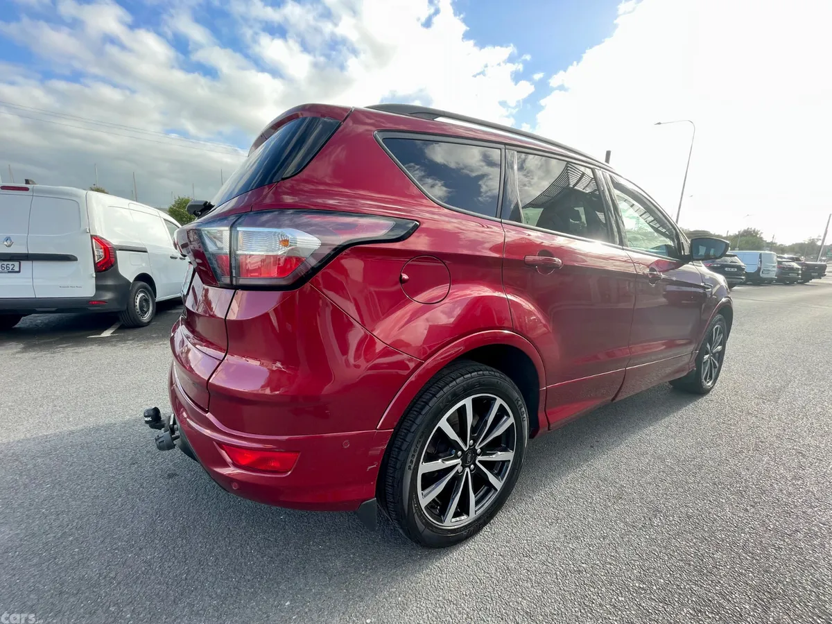 Ford Kuga SUV, Diesel, 2018, Red